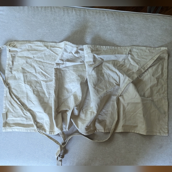Rae Dunn Baker waist tie apron - Picture 3 of 5